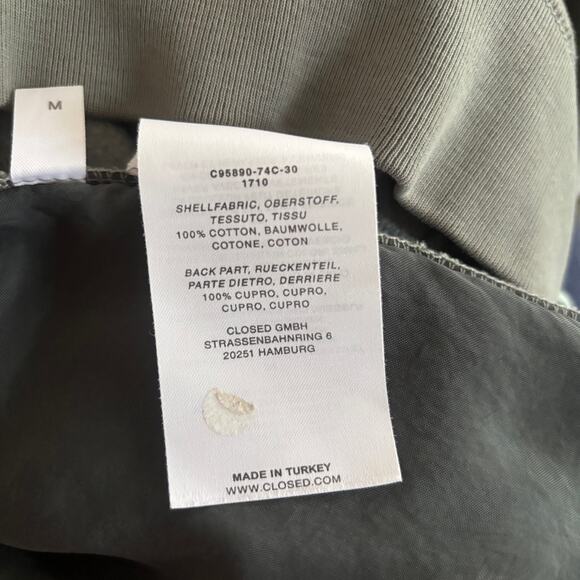 Closed Gray Sweatshirt Size Medium Two Panel Fabric - Picture 9 of 9